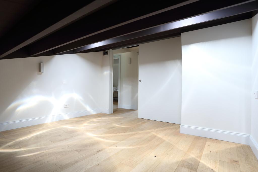 Apartaments Placa Del VI 지로나 외부 사진