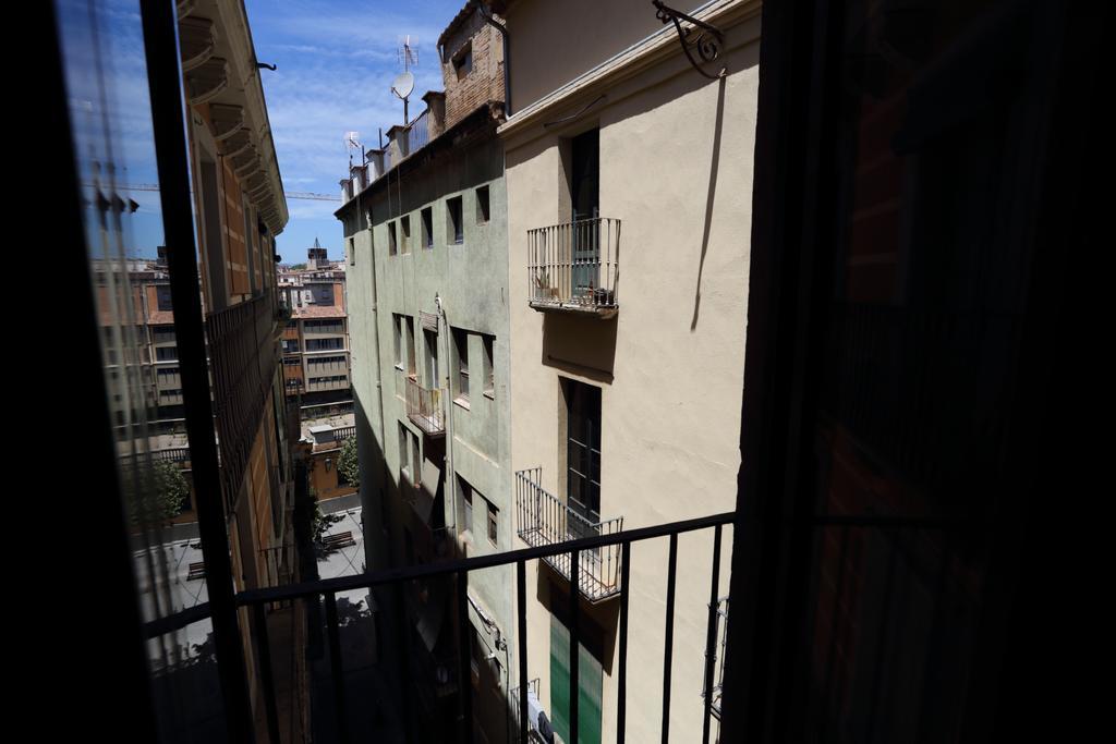 Apartaments Placa Del VI 지로나 외부 사진